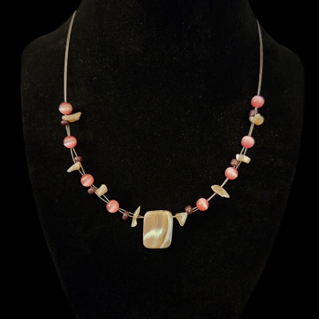 Estate Sale Necklace Mother Of Pearl Quartz Pink Coral Nwot 9$